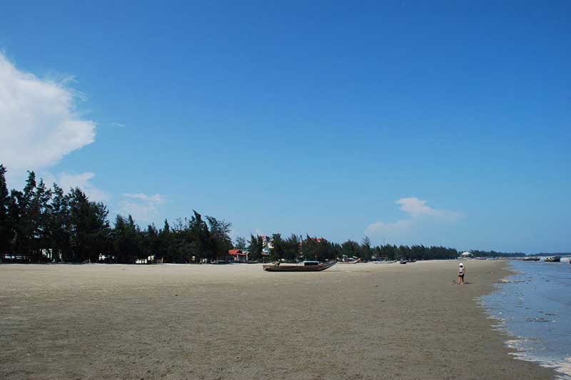 Bãi biển Trà Cổ