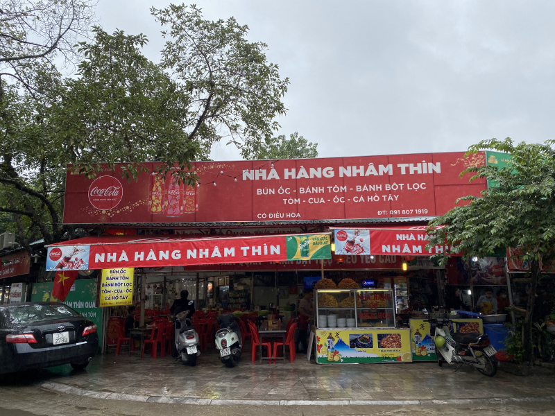Snail Noodles at Nhâm Thìn Eatery